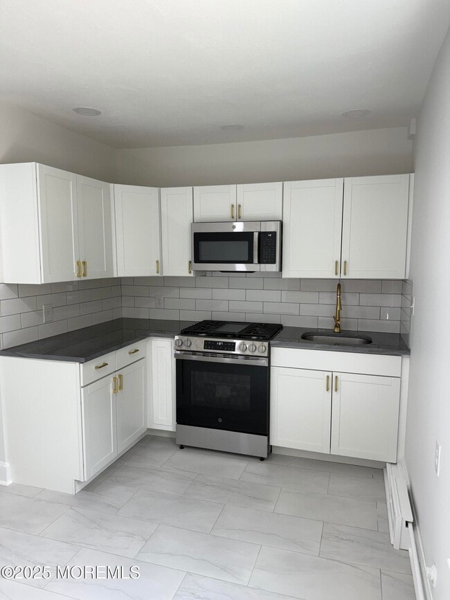 property at 140 Franklin Ave