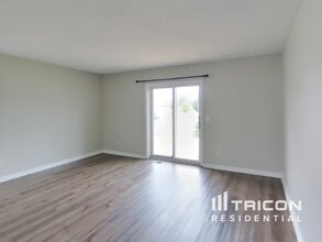 6320 Martin Ave NE in Albertville, MN - Building Photo - Building Photo
