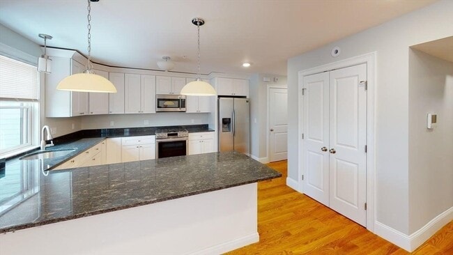 45 Spring St in Boston, MA - Building Photo - Building Photo