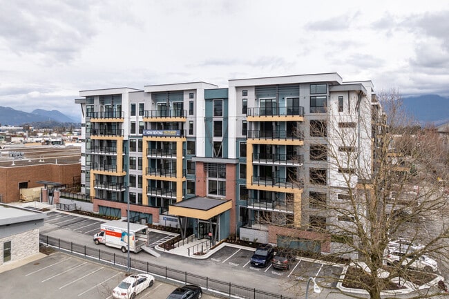 Vantage Apartments in Chilliwack, BC - Building Photo - Primary Photo