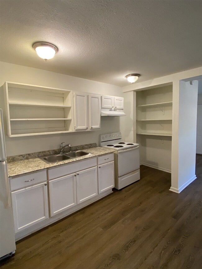 5523 Avenue O 1/2 Ave in Galveston, TX - Building Photo - Building Photo