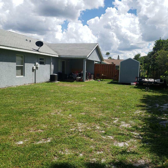 31266 Fernway St in Sebring, FL - Building Photo - Building Photo