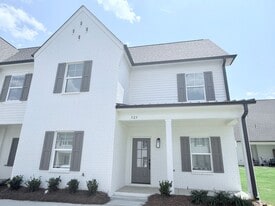 525 Rosewood Ln in Oxford, MS - Building Photo