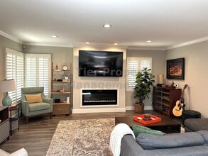 2019 Elinora Dr in Pleasant Hill, CA - Foto de edificio - Building Photo