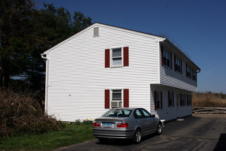 50 Vista Dr in East Haven, CT - Building Photo - Building Photo