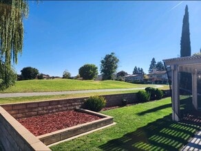 906 Spyglass Ct in Paso Robles, CA - Building Photo - Building Photo
