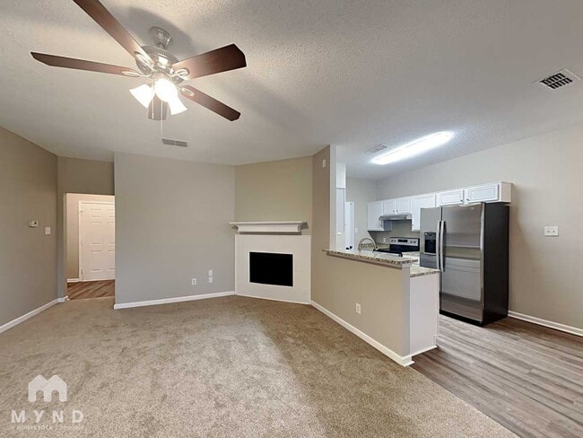 6429 Rainwater Way in Fort Worth, TX - Foto de edificio - Building Photo