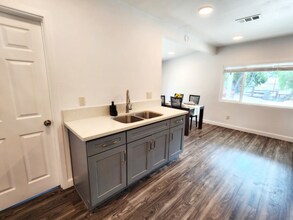 18942 E Smiley Dr in Orange, CA - Building Photo - Building Photo