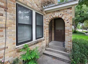 4018 Garrott St in Houston, TX - Building Photo - Building Photo