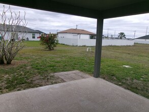 2216 NW 7th Pl in Cape Coral, FL - Building Photo - Building Photo