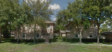 1367 Periwinkle Pl in Wellington, FL - Foto de edificio - Building Photo