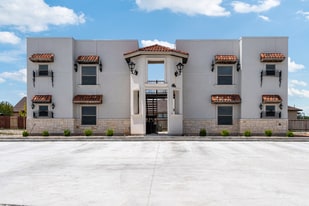150 Colorado St in Del Rio, TX - Building Photo