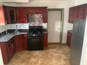 175-07 137th Ave-Unit -1 in Queens, NY - Building Photo - Building Photo