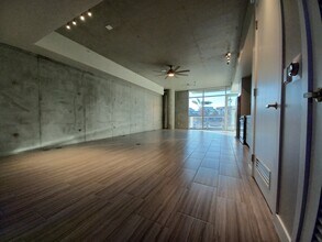 608 S 3rd St, Unit 219 in Las Vegas, NV - Building Photo - Building Photo