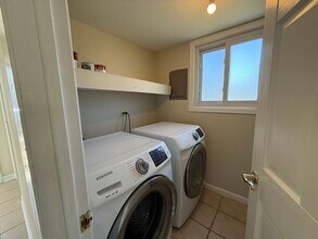 1874 Windward Ln in Hanover Park, IL - Building Photo - Building Photo