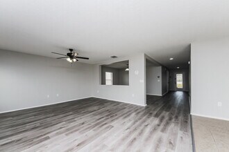 13548 Pitanga St in Clermont, FL - Building Photo - Building Photo