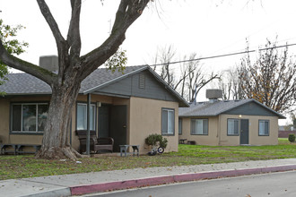 Shockley Terrace in Selma, CA - Building Photo - Building Photo