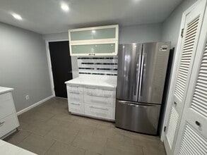 12 Dougherty Blvd in Glen Mills, PA - Foto de edificio - Building Photo