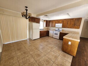 6773 Saladin Ave in Twentynine Palms, CA - Building Photo - Building Photo