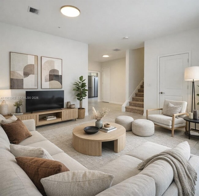 255 SW 159th Dr in Pembroke Pines, FL - Building Photo - Building Photo