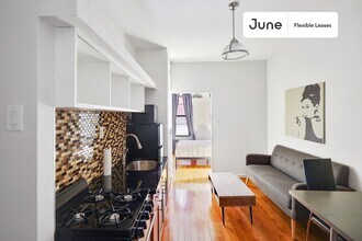 531 W 48th St in New York, NY - Building Photo - Building Photo