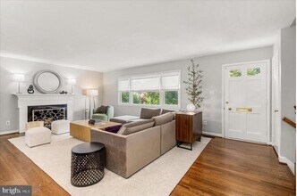 7107 Tyndale St in McLean, VA - Building Photo - Building Photo