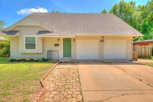 1430 Westbrooke Terrace in Norman, OK - Building Photo