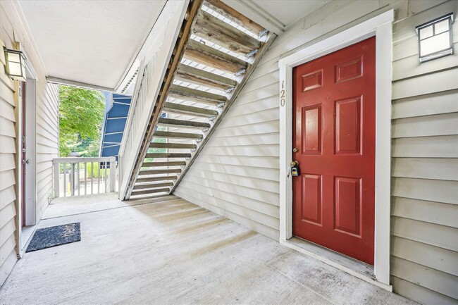 10703 Hampton Mill Terrace in Rockville, MD - Building Photo - Building Photo