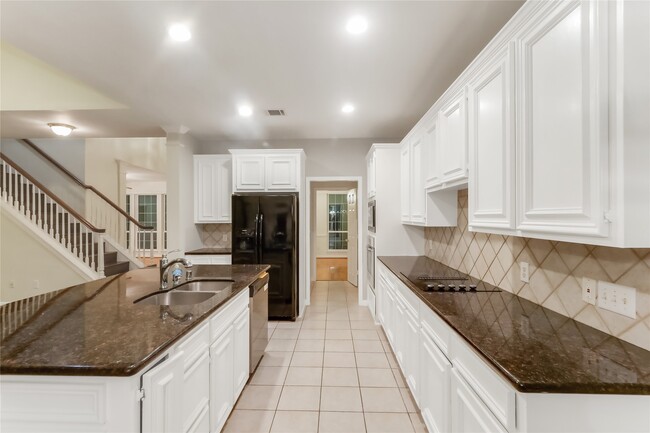 3931 Shadow Trace Cir