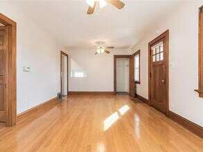 1356 G Ave NE in Cedar Rapids, IA - Building Photo - Building Photo