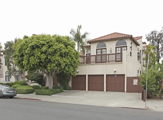 3722 Arnold Ave in San Diego, CA - Foto de edificio - Building Photo