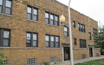 6600 S Maplewood Ave in Chicago, IL - Building Photo - Building Photo