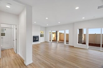 8501 Grove Hill Ct in Lemon Grove, CA - Building Photo - Building Photo