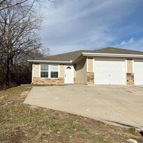 613A W Market St in Warrensburg, MO - Building Photo