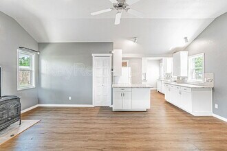 6405 W Jefferson Pl in Lakewood, CO - Building Photo - Building Photo