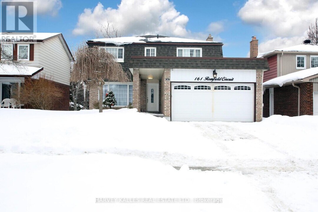 161 Romfield Circuit in Markham, ON - Building Photo