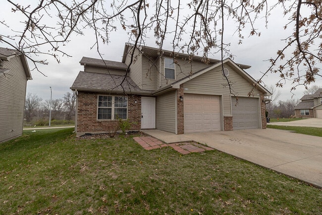 property at 5313 Currituck Ln