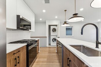 84 Hollywood Ave in East Orange, NJ - Building Photo - Building Photo