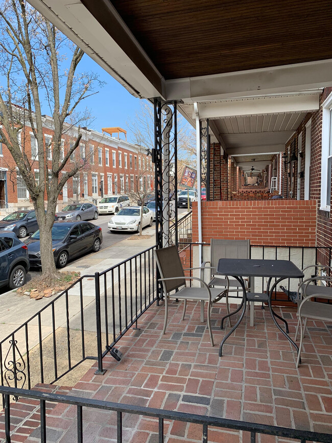 1635 Webster St in Baltimore, MD - Foto de edificio - Building Photo