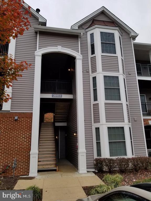 20453 Chesapeake Square