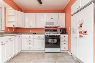 1113 NW 3rd St in Abilene, KS - Building Photo - Building Photo