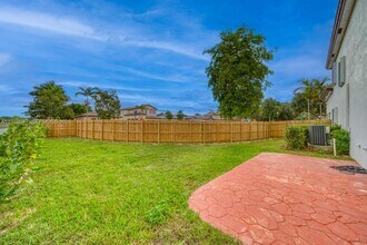 2479 NE 4th St in Homestead, FL - Building Photo - Building Photo