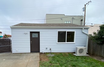 2811-2812 E St in Eureka, CA - Building Photo - Building Photo