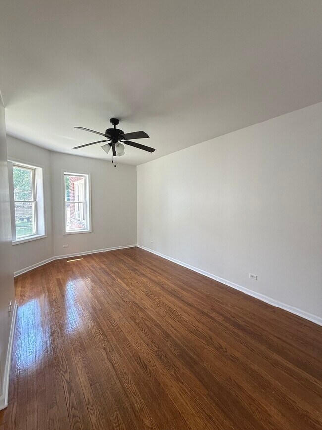 5322 1/2 S Drexel Ave in Chicago, IL - Foto de edificio - Building Photo