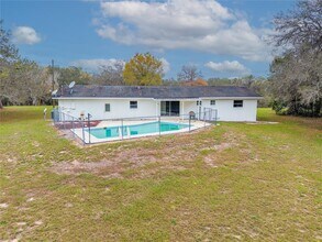 22820 Sorrento Ave. in Sorrento, FL - Building Photo - Building Photo