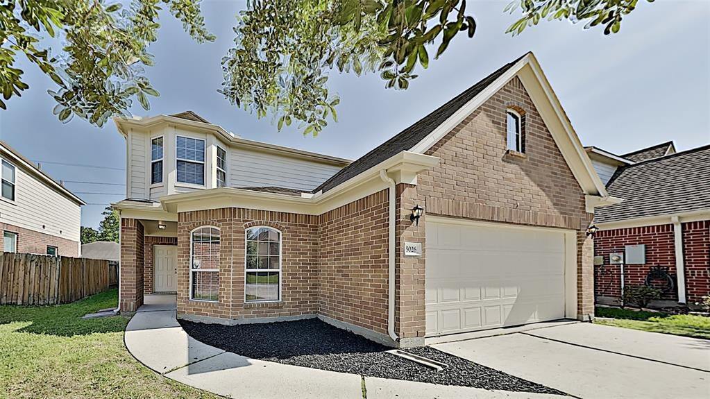 5026 Forest Hurst Dr in Spring, TX - Building Photo