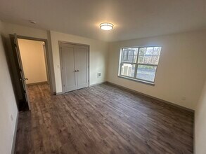 4249 King Mountain Rd, Unit 101 in Bellingham, WA - Foto de edificio - Building Photo