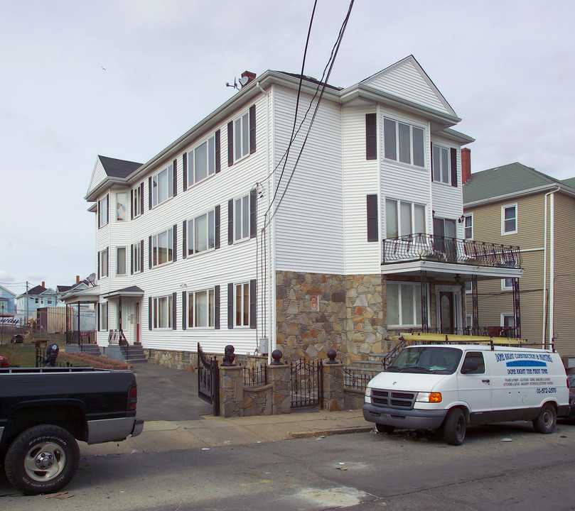 239 Eagle St in Fall River, MA - Building Photo