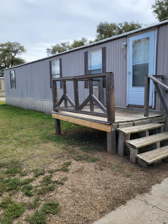 property at 4611 Dumas Dr