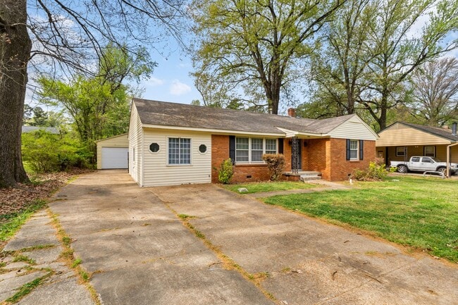 4905 Lochinvar Rd in Memphis, TN - Building Photo - Building Photo